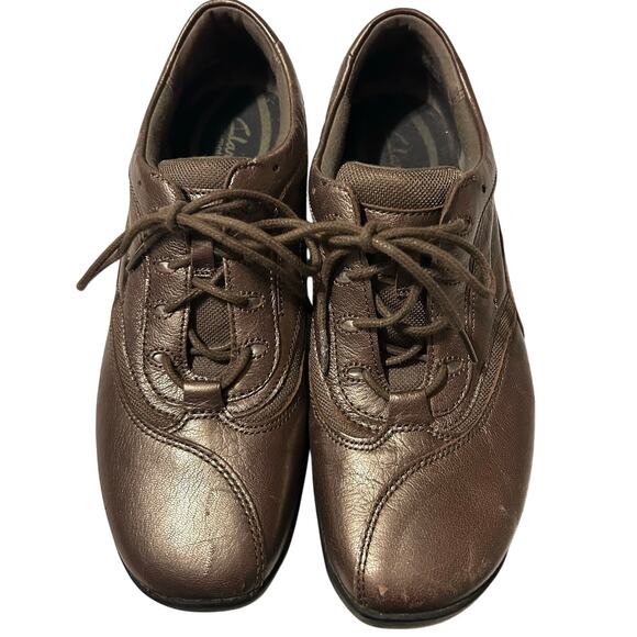 Women’s Clark’s in motion leather gold lace up
Shoes size 8.5 - Picture 3 of 3